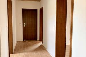 Helle, frisch renovierte 3-Zimmer-Wohnung in Neu-Ulm mit Balkon und zusätzlich Dachgeschoss  – Die vollständige Adresse der Immobilie erhältst du vom Anbieter., 89233 Neu-Ulm – Vorschaubild 7