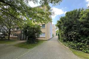 Mehrfamilienhaus in innenstadtnaher Lage - Solide Kapitalanlage – Carl-Leverkus-Straße 27-27a, 51373 Wiesdorf, Leverkusen – Vorschaubild 1