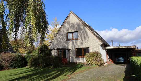 Bild von Freistehendes Einfamilienhaus auf großem Grundstück mit vielfältigen Nutzungsmöglichkeiten