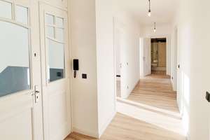 Aufwendig sanierte Traumwohnung in vollständig saniertem Gründerzeit/Jugendstil Haus – Kurfürstenstraße 17, 42655 Solingen-Mitte, Solingen – Vorschaubild 5