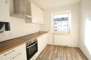 Zentral gelegene 3-Zimmerwohnung mit Küche und Balkon – Die vollständige Adresse der Immobilie erhältst du vom Anbieter., 85053 Südost, Ingolstadt – Vorschaubild 4