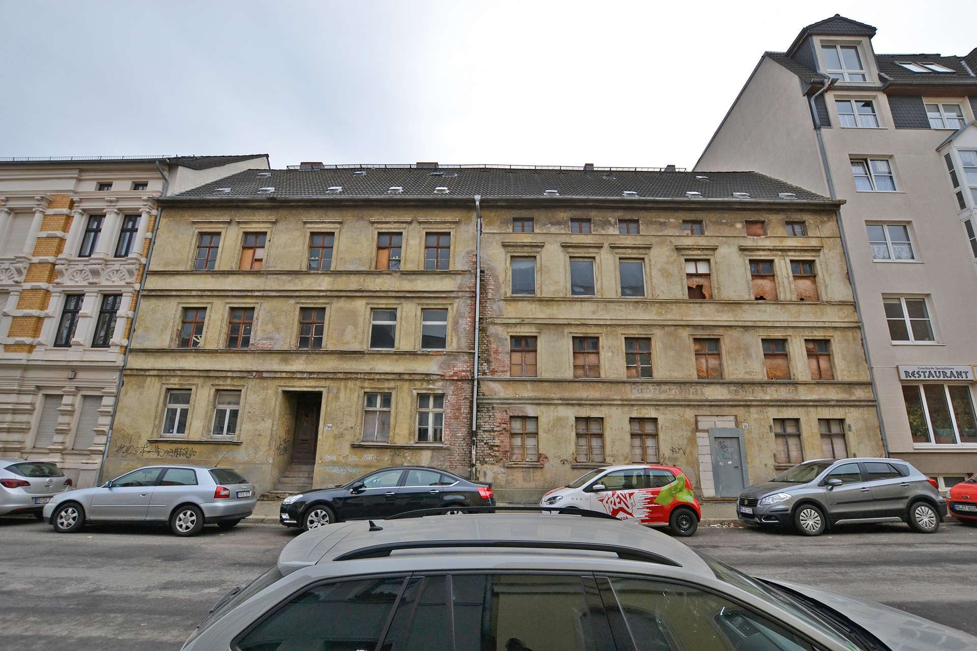 2 leerstehende MFH mit Denkmalschutz im Sanierungsgebiet - Sonder-AfA möglich, Magdeburg – Bild 2