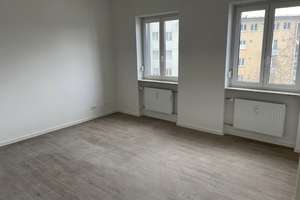Gepflegte 2-Zimmer-Wohnung im 4. OG in Pforzheim – Die vollständige Adresse der Immobilie erhältst du vom Anbieter., 75172 Weststadt, Pforzheim – Vorschaubild 1