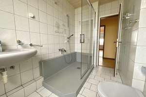Mit Blick über den Duisburger Süden – Die vollständige Adresse der Immobilie erhältst du vom Anbieter., 47249 Buchholz, Duisburg – Vorschaubild 11