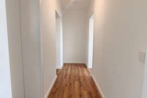 Lichtdurchflutete 2-Zi.-Wohnung (5. OG) mit Loggia & neuer EBK in Köln-Grengel - 2026 modernisiert – Akazienweg 82, 51147 Grengel, Köln – Vorschaubild 9