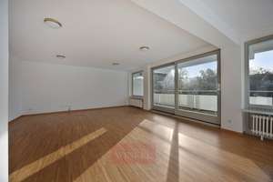 Lichtdurchflutete 3-Zimmerwohnung mit Blick über ganz Bonn oberhalb von Poppelsdorf – Die vollständige Adresse der Immobilie erhältst du vom Anbieter., 53115 Poppelsdorf, Bonn – Vorschaubild 5