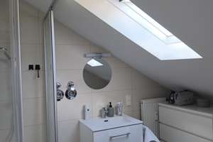 in 2022 komplett renoviertes Dachgeschoss Appartement – Römerstraße 224, 69126 Rohrbach, Heidelberg – Vorschaubild 4