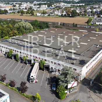 Logistikfläche mit Rampen | RUHR REAL 