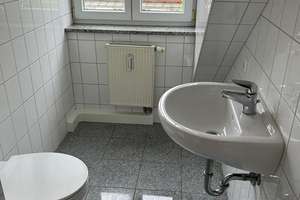 Renovierte 3-Zimmer-Dachgeschosswohnung (WG geeignet) – Einhornalle 41, 81377 Am Waldfriedhof, München – Vorschaubild 9