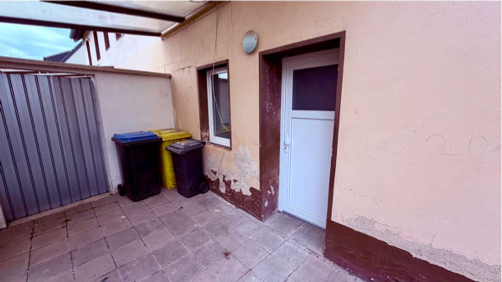 Immobilie in Niederzier - Analgeobjekt Zwei- bis Dreifamilienhaus mit 3 Garagen - Bild 4