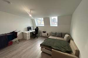 Wohnen über dem Uni-Viertel - 6. Stock! WG geeigneter Dachgeschossausbau mit Einbauküche – Bundesstraße 40, 20146 Rotherbaum, Hamburg – Vorschaubild 5