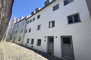 Rarität! Ruheoase inmitten der historischen Altstadt; 3 Zimmer, Balkon & Garten – Afragäßchen 7, 86150 Lechviertel, östl. Ulrichsviertel, Augsburg – Vorschaubild 2