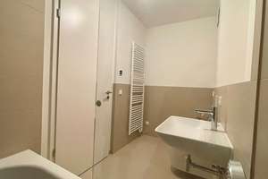 Lichtdurchflutete 2 Zimmerwohnung mit Einbauküche – Am Münchfeld 43, 80999 Untermenzing, München – Vorschaubild 9