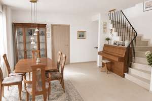 Familienparadies mit Südgarten in begehrter und ruhiger Wohnlage von Waldtrudering – Taku-Fort-Str. 3, 81827 Waldtrudering, München – Vorschaubild 7