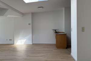 Charmante lichtdurchflutete 3-Zimmer Dachgeschosswohnung in Berlin-Tempelhof – Blumenthalstr. 5, 12103 Tempelhof, Berlin – Vorschaubild 4