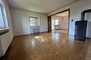 Freistehendes Einfamilienhaus auf großem Grundstück mit viel Potenzial – Die vollständige Adresse der Immobilie erhältst du vom Anbieter., 89233 Neu-Ulm – Vorschaubild 8