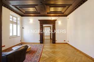 Denkmalgeschützte, stilvoll sanierte Altbau-Residenz mit Aufzug in der Regensburger Innenstadt – Die vollständige Adresse der Immobilie erhältst du vom Anbieter., 93047 Innenstadt, Regensburg – Vorschaubild 6