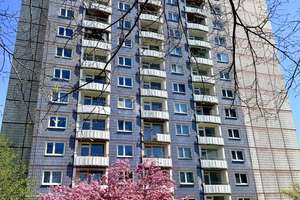 Azubis & Studenten aufgepasst: Die erste eigene Wohnung wartet auf Euch! – Michelangelostr. 2, 1217 Räcknitz/Zschertnitz, Dresden – Vorschaubild 1