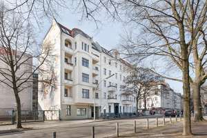 Blick aufs Maybachufer: Wunderschöner 2 Zimmer Altbau, 4. OG, Ost-Loggia, Erker, Wasserblick – Maybachufer 47, 12045 Neukölln (Ortsteil), Berlin – Vorschaubild 20