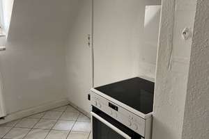 Lichtdurchflutete 3 - Zimmer DG Wohnung in Stuttgart Süd  – Die vollständige Adresse der Immobilie erhältst du vom Anbieter., 70199 Heslach, Stuttgart – Vorschaubild 6