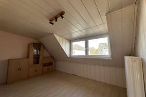 Geräumiges 10-Zimmer Reiheneckhaus in Duisburg-Aldenrade mit Garage – Die vollständige Adresse der Immobilie erhältst du vom Anbieter., 47179 Aldenrade, Duisburg – Vorschaubild 17