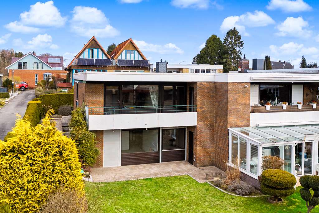 Immobilie in Ratekau - Endlich Eigenheim: Viel Raum, Garage & Heizung aus 2024 – Ihr Modernisierungstraum in Küstennähe. - Bild 1