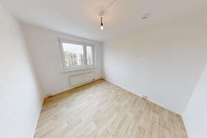 Hier lädt heller Wohn-/Essbereich zum Verweilen ein – Zeisigwaldstr. 44, 9130 Yorckgebiet, Chemnitz – Vorschaubild 4