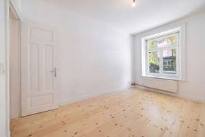 Stilvoll sanierte und frei lieferbare Altbauwohnung in Bestlage - 
unmittelbare Nähe zum Mühlenkamp – Die vollständige Adresse der Immobilie erhältst du vom Anbieter., 22301 Winterhude, Hamburg – Vorschaubild 6