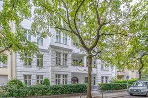 Klassisches Altbaurefugium mit Balkon im Bayerischen Viertel – Die vollständige Adresse der Immobilie erhältst du vom Anbieter., 10779 Schöneberg, Berlin – Vorschaubild 8