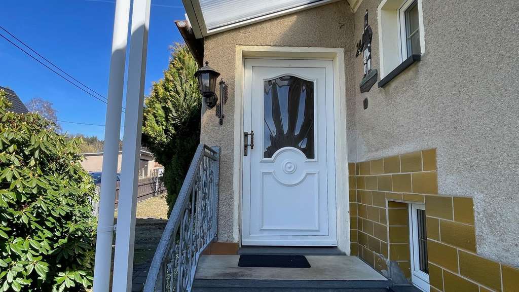 Immobilie in Tirpersdorf - Gemütliches Heim mit tollem Grundstück - Bild 3