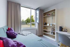 DIE ZIMMEREI | Moderne & möblierte all-inclusive 2-Zimmer-Wohnung: fußläufig zur FH | Maxi Bude