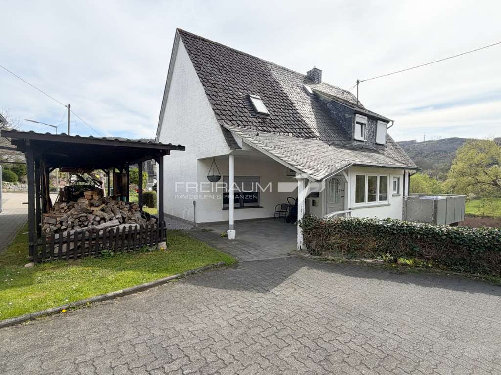 Immobilie in Brachbach - FREIRAUM4+++
Charmantes Einfamilienhaus in 
idyllischer Lage von Brachbach - Bild 0
