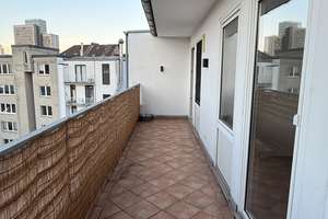 Moderne 3-Zimmer-Dachgeschosswohnung mit zwei großzügigen Terrassen in Top-Lage D-Stadtmitte! – Oststraße 147, 40210 Stadtmitte, Düsseldorf – Vorschaubild 3