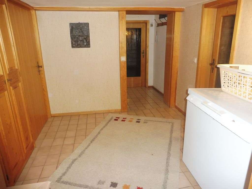 Immobilie in Rockeskyll - Wohnhaus mit ehem. großer Schreiner- werkstatt im Untergeschoss - Bild 1