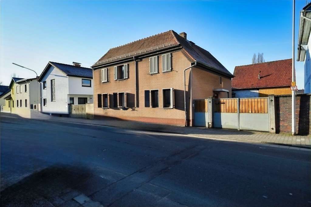 Immobilie in Babenhausen - 1-2 Familienhaus in Babenhausen  - Bild 1