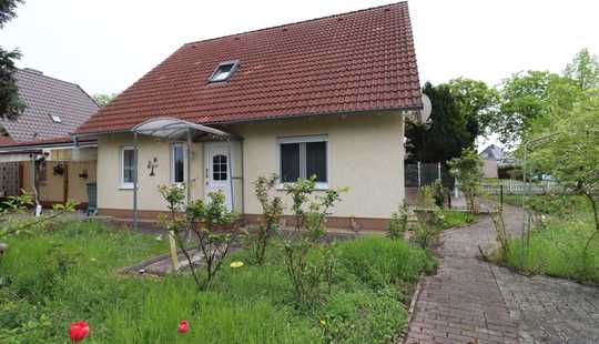 Bild von Gepflegtes EFH mit viel Platz, Garage und Garten mit 2 Terrassen in ruhiger Lage
