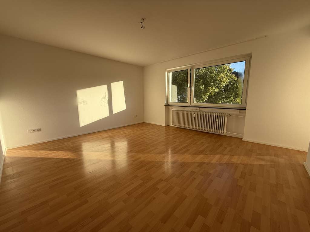 Immobilie in Aarbergen - Schöne 3-Zimmer-Wohnung mit Balkon in Aarbergen - Bild 1