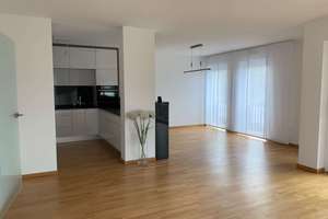 Exklusive, teilmöblierte 3 Zimmer Wohnung in der Gartenstadt Reitzenstein