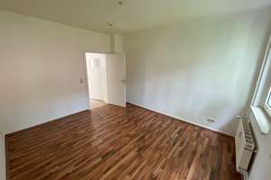 Schöne 2-Zimmer-Wohnung mit Tageslichtbad! – Hövelstraße 110, 45326 Altenessen-Süd, Essen – Vorschaubild 3