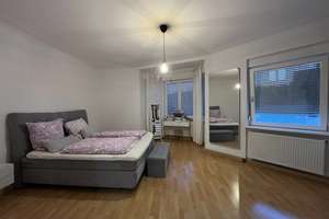 Schöne 4-Zimmer-Altbauwohnung im 2. OG mit Balkon in zentraler Lage in Stuttgart-Untertürkheim   – Die vollständige Adresse der Immobilie erhältst du vom Anbieter., 70327 Lindenschulviertel, Stuttgart – Vorschaubild 6