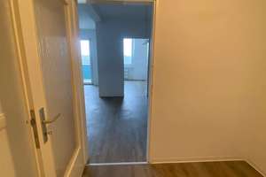 Remscheider Straße 54-helle 2 ZKB Wohnung im 6.OG *ab sofort* zu vermieten – Die vollständige Adresse der Immobilie erhältst du vom Anbieter., 47807 Fischeln, Krefeld – Vorschaubild 3