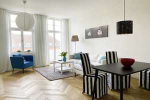 Traumhafte 3-Zimmer-Wohnung in historischem Prachtgebäude – Holtenauer Straße 73, 24105 Brunswik, Kiel – Vorschaubild 3