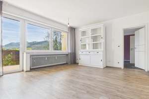  Freistehendes Einfamilienhaus mit Einliegerwohnung - Zum Verlieben – Die vollständige Adresse der Immobilie erhältst du vom Anbieter., 57368 Lennestadt – Vorschaubild 3