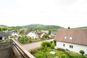 Haus im Haus: Mit Garten, Loggia und Garagen in Sachsenheim-Spielberg – Die vollständige Adresse der Immobilie erhältst du vom Anbieter., 74343 Sachsenheim – Vorschaubild 11
