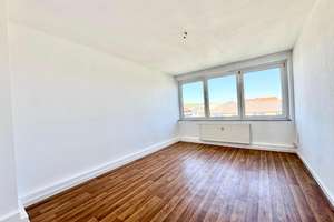 Frisch renovierte 2,5 Zim. Wohnung im Zentrum mit Aufzug!! – Frankfurter Str. 76, 58095 Mittelstadt, Hagen – Vorschaubild 4