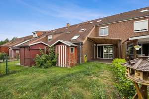 Großzügiges Reihenhaus mit Garten und zwei Terrassen in familienfreundlicher Wohnlage von Hamburg-Al