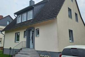 Gepflegtes Zweifamilienhaus in Top-Lage von Peine – provisionsfrei für den Käufer – Die vollständige Adresse der Immobilie erhältst du vom Anbieter., 31224 Peine – Vorschaubild 3