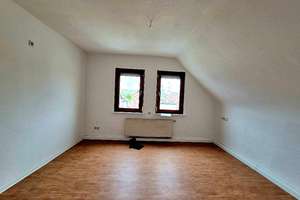 4 Zi. Wohnung, 64 m², ruhig und hell, Dachgeschoss, Bad Cannstatt nähe Kurpark und Neckar – Flurstr. 8, 70372 Kurpark, Stuttgart – Vorschaubild 4