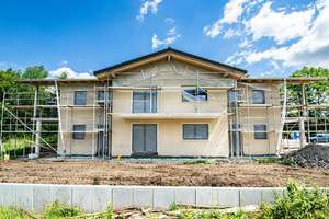 Neubau - sonnenverwöhnte, moderne KfW 55 Gartenwohnung mit Terrasse direkt in Cham zu verkaufen – Die vollständige Adresse der Immobilie erhältst du vom Anbieter., 93413 Cham – Vorschaubild 6