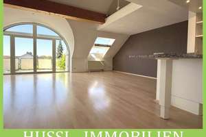 Stylische Maisonettewohnung mit Galerie, offener Küche und Carport in ruhiger Wohnlage von Haibach